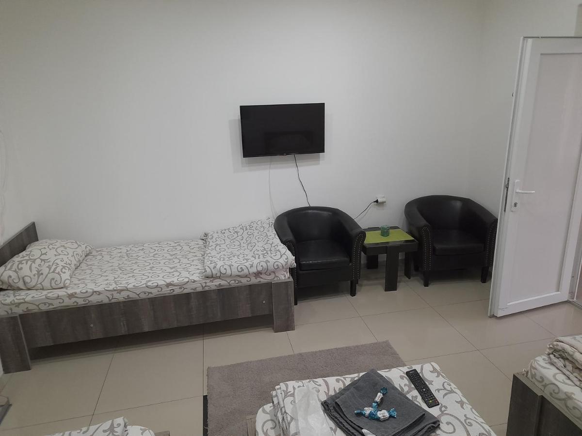 Apartman Mladenovic Lägenhet Zaječar Exteriör bild